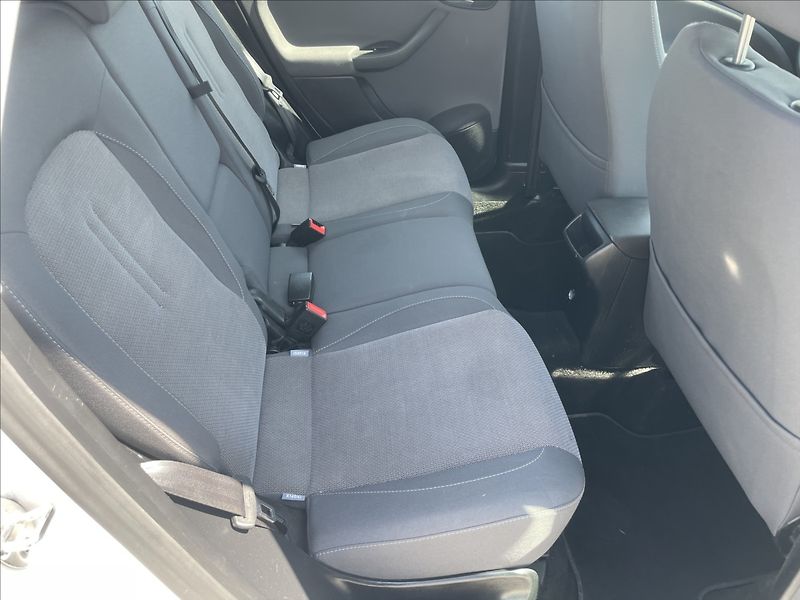 Seat Altea 1,6 TDi 77kw Klima Xenon GPS - fotka 11 z 39
