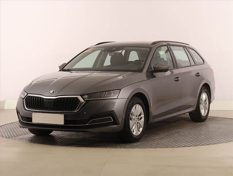 Škoda Octavia (2024) Ambition 2.0 TDI, digi klima - fotka 2 z 21