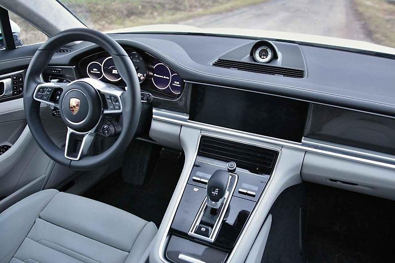 Porsche Panamera Turbo Sport Turismo.
