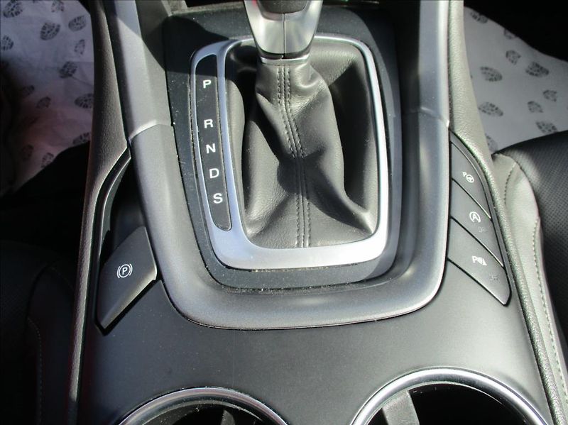 Ford Mondeo 2,0 TDCI, Titanium, automat, - fotka 23 z 40