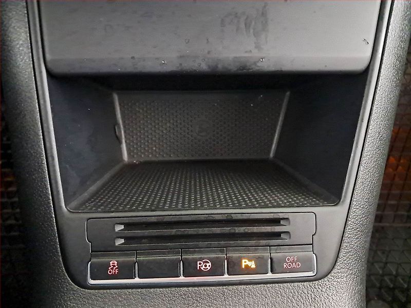 Volkswagen Tiguan (2012) 2.0 TDI, 4X4, Tempomat - fotka 13 z 16