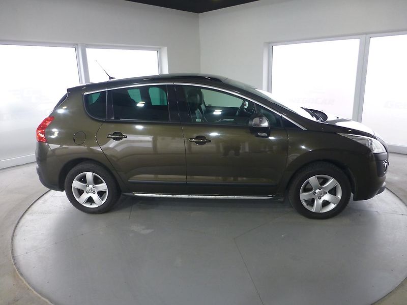 Peugeot 3008 (2012) 1,6i-115KW*PANORAMA*NAV*VYHŘ.S - fotka 5 z 27