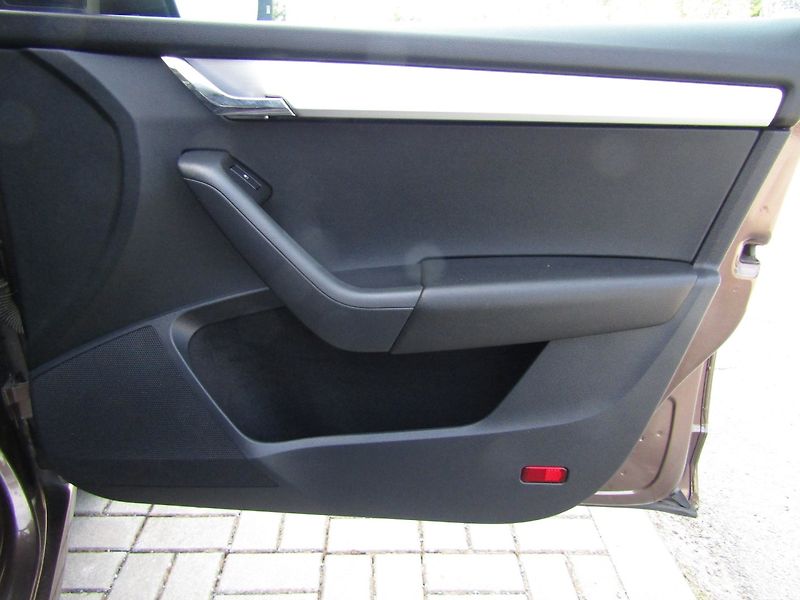Škoda Octavia (2020) 1.6 TDI 85kW  TOP QUALITY - fotka 26 z 39