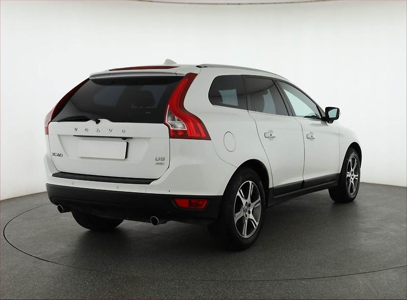 Volvo XC60 (2012) D5, 4X4, Automat, ČR,1.maj - fotka 5 z 16
