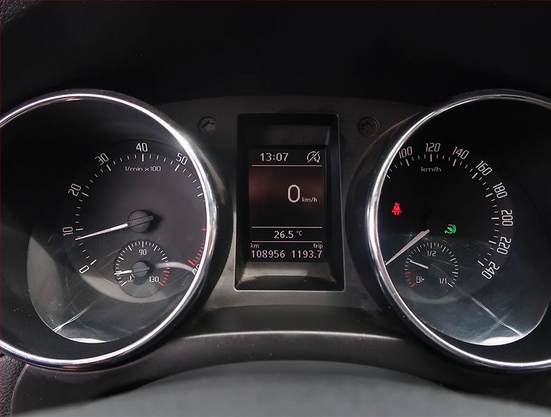 Škoda Yeti (2017) 1.4 TSI, 4X4, Automat, ČR - fotka 11 z 19