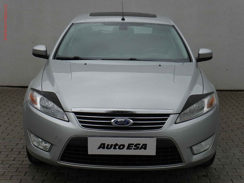 Ford Mondeo (2007) 2.0i, AC, temp, výhřev.sed - fotka 2 z 18