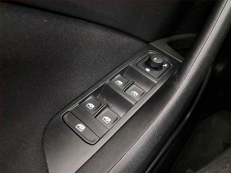 Škoda Scala (2025) Selection 1.0 TSI - fotka 16 z 16