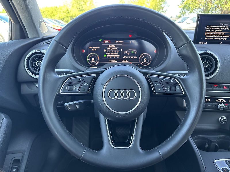 Audi A3 (2019) 40 TFSI e-tron S-tronic design - fotka 20 z 29