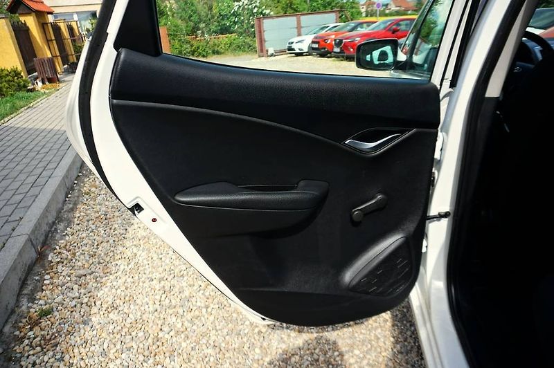 Hyundai ix20 (2017) ESSENTIAL 1,4 CVVT 66 kW - fotka 18 z 35