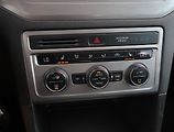 Volkswagen Golf Sportsvan (2015) 1.2 TSI, Automat, ČR,1.maj - náhled 16