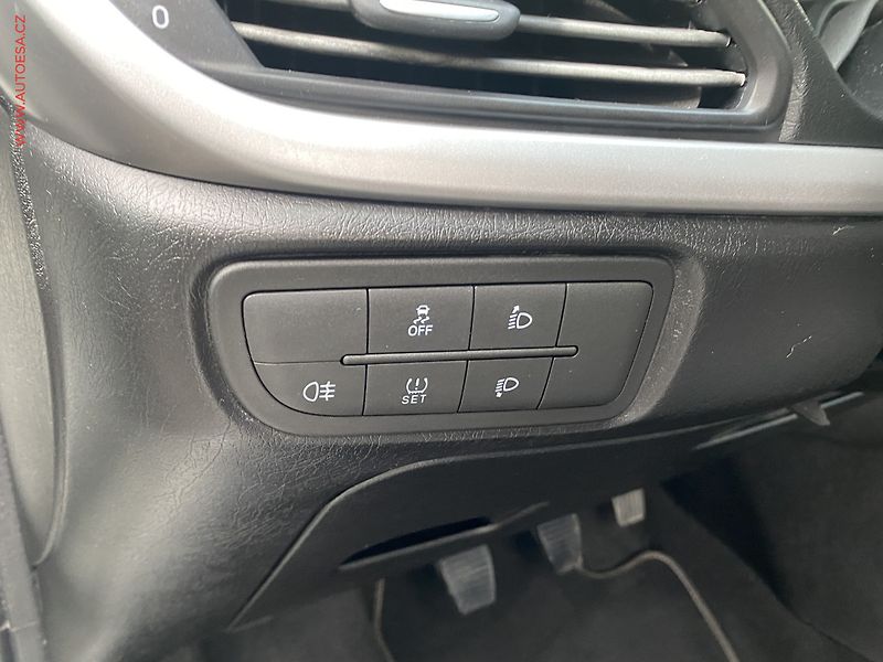 Fiat Tipo (2017) 1.4 i, Klima - fotka 15 z 16