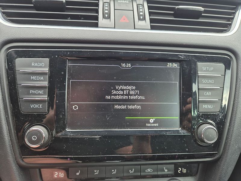 Škoda Octavia 1,6 TDI DSG 81kW, serviska - fotka 19 z 21