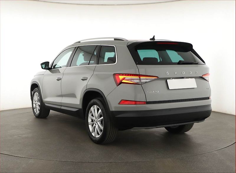 Škoda Kodiaq (2023) Style 2.0 TSI - fotka 4 z 20