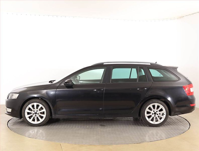 Škoda Octavia (2017) Ambition 1.6 TDI, Navi - fotka 3 z 18