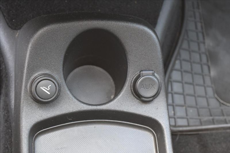 Citroën C4 Picasso 1,6 HDI 82KW NÍZKÉ KM 2XKOLA - fotka 47 z 50