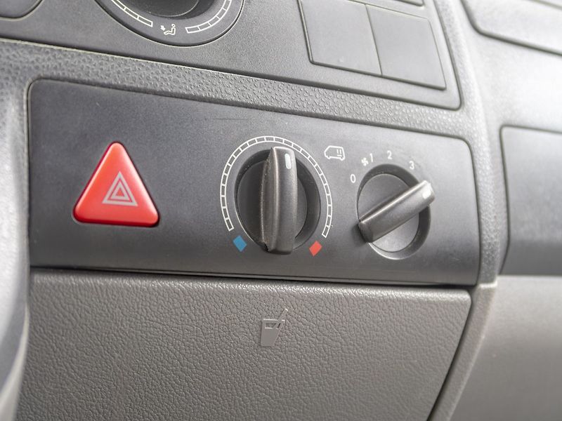Volkswagen Transporter (2006) 2.5TDI 96KW LONG – 8 SEDADEL - fotka 19 z 34