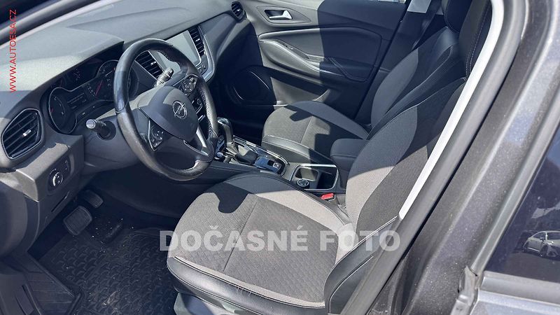Opel Grandland X (2018) 1.2T, AC, temp. - fotka 3 z 3
