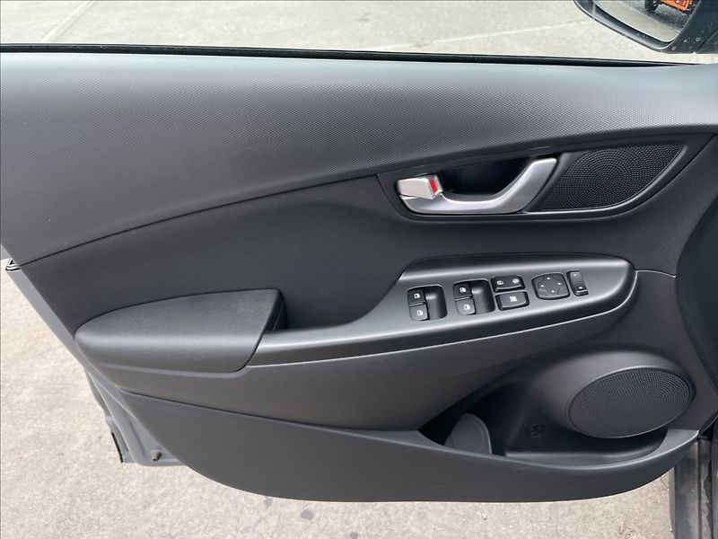 Hyundai Kona 1,0 T-GDI Comfort PDC+AC - fotka 13 z 23