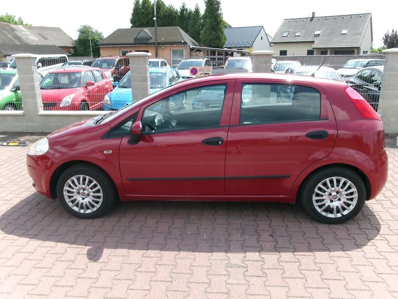 Fiat Punto (2010) 1,2i ČR 2xAIBAG ABS - fotka 8 z 24