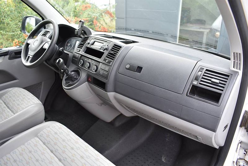Volkswagen Transporter 2,0 TDI AC,ODPOČET, SERVIS! - fotka 10 z 15