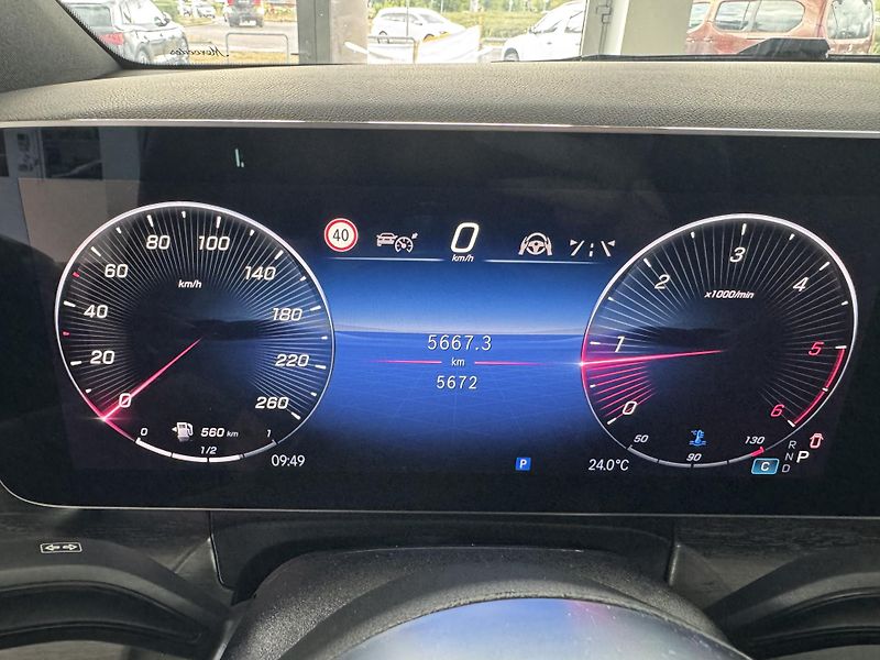 Mercedes-Benz Třídy V (2026) V250d 4M XL Avantgarde - fotka 32 z 34