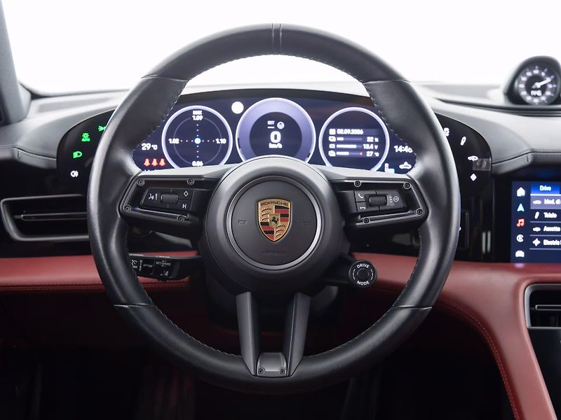 Porsche Taycan 4S Cross Turismo Pano InnoDri - fotka 12 z 19