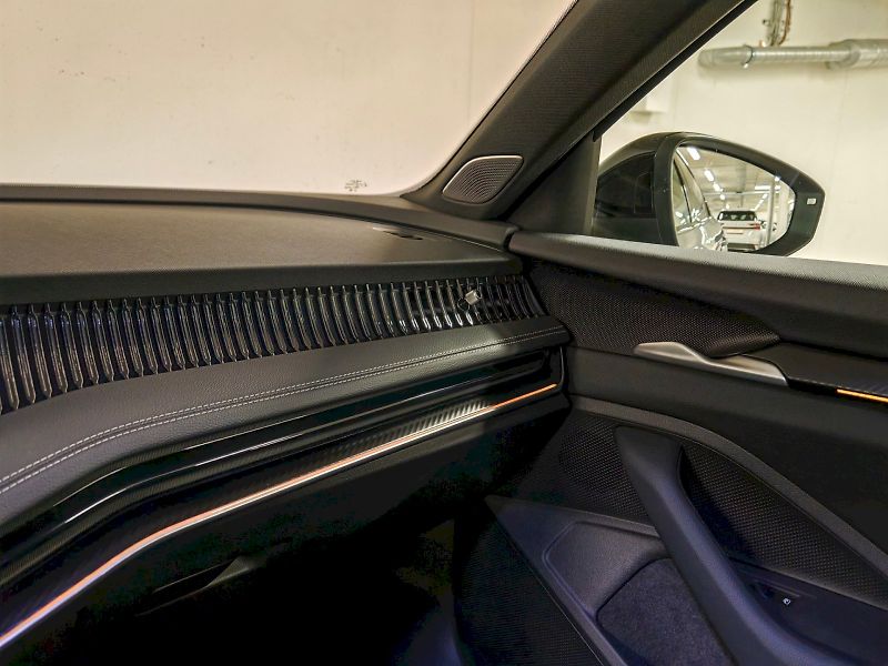 Škoda Superb (2025) 2.0 TSI 195 kW DSG 4x4 Sportli - fotka 6 z 34