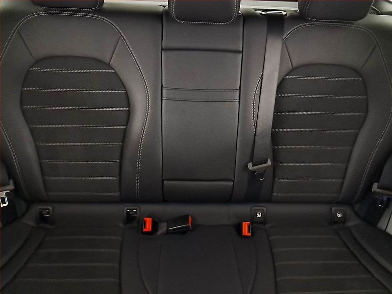 Mercedes-Benz GLC (2022) 220 d 4MATIC - fotka 10 z 21