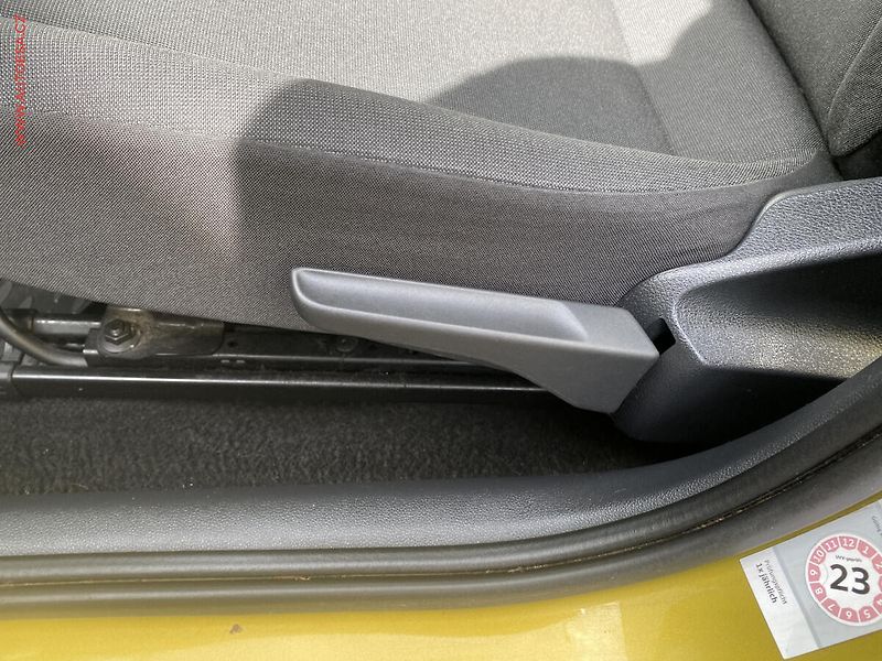 Volkswagen up! (2018) 1.0 MPi, Move - fotka 14 z 16