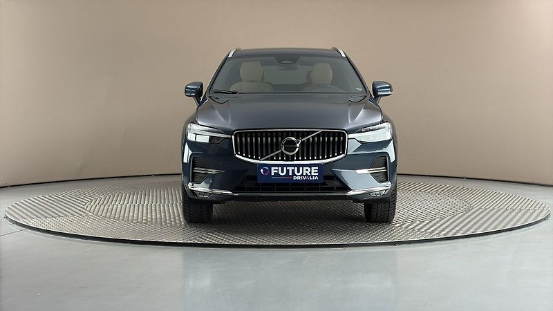 Volvo XC60 2.0 B5 AUT AWD Inscription - fotka 3 z 31