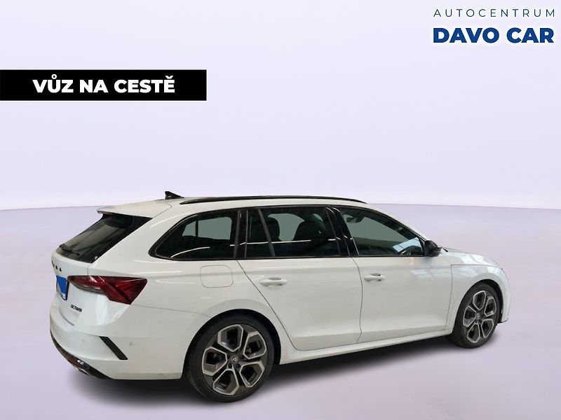 Škoda Octavia 2,0 TSI RS 180kW DSG - fotka 2 z 11