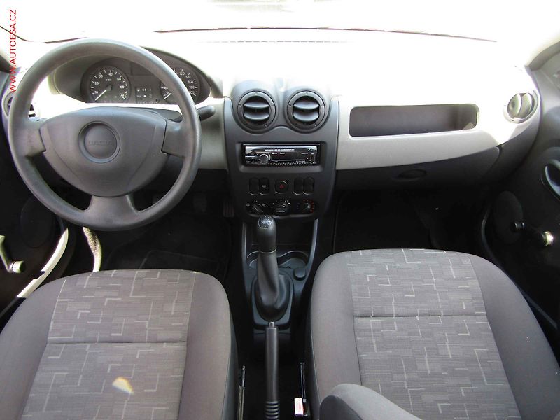 Dacia Logan (2011) 1.2i, 1.maj,ČR, TZ, servis - fotka 8 z 13