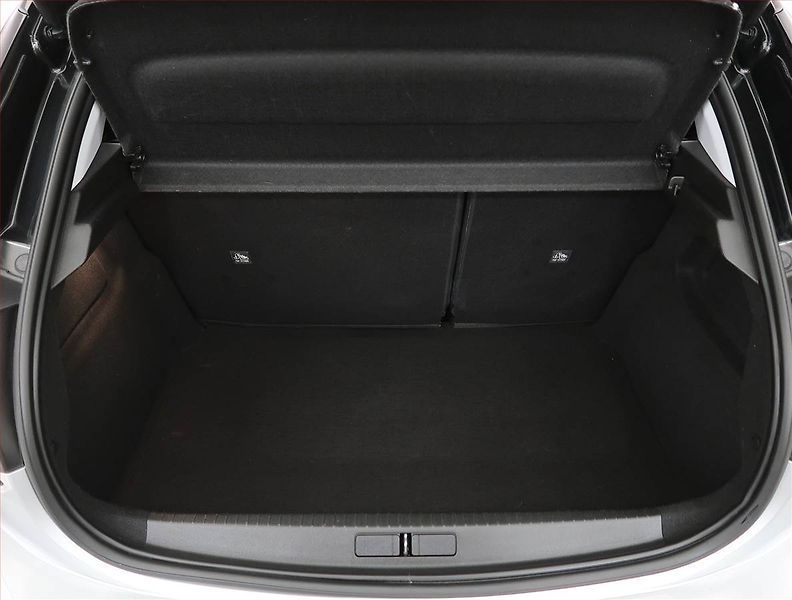 Opel Corsa (2023) Elegance 50 kWh, SoH 96% - fotka 14 z 28
