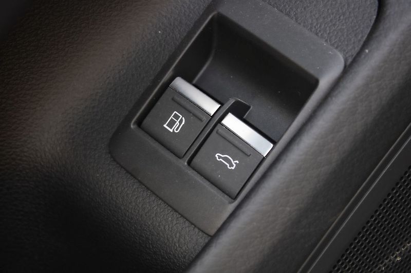 Audi A7 S-Line 50TFSIe 220kW - fotka 27 z 35