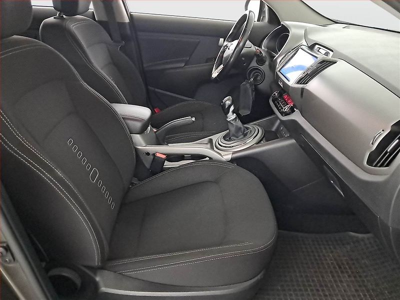 Kia Sportage (2014) 1.6 GDI, Tempomat - fotka 9 z 18