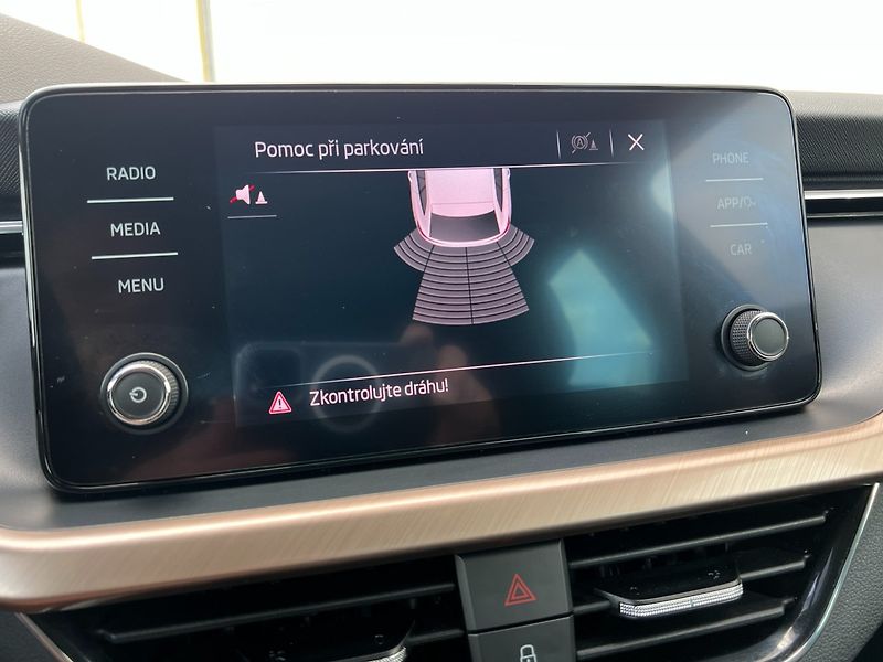 Škoda Scala (2023) 1.0TSi 81kW Style! ČR+1.maj.! - fotka 33 z 36
