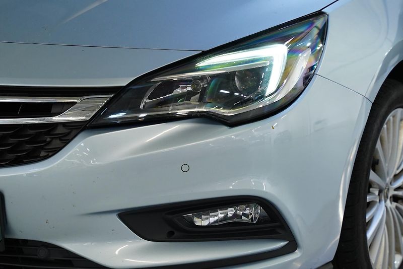 Opel Astra - fotka 9 z 27