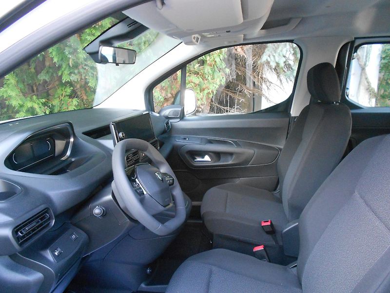 Peugeot Rifter LONG ACTIVE BlueHDi 100 S&S MA - fotka 8 z 11