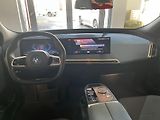 BMW iX (2022) XDrive 40 - náhled 11