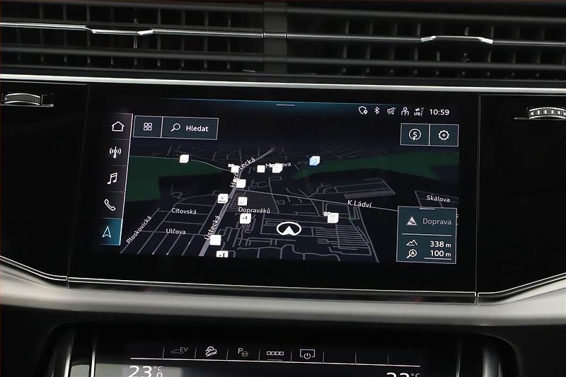 Audi Q7 (2023) 60 TFSI e - fotka 13 z 25