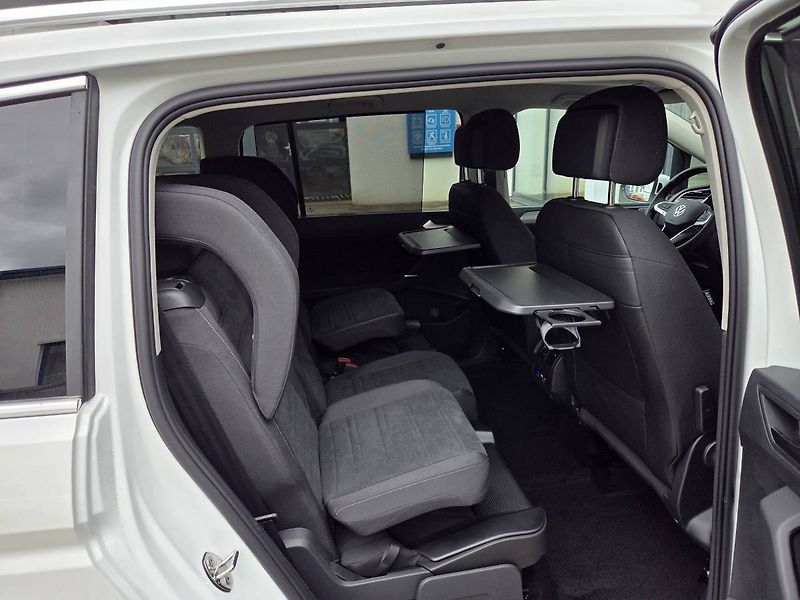 Volkswagen Touran (2026) 1.5 TSI DSG 7míst - fotka 36 z 48
