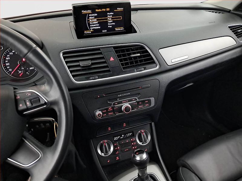Audi Q3 (2014) 2.0 TFSI, 4X4, Automat - fotka 12 z 21