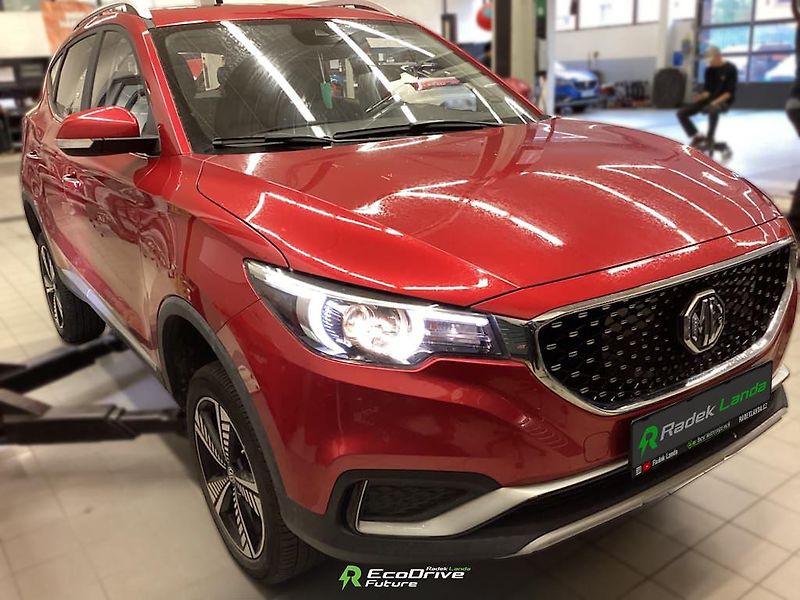 MG ZS (2021) 44,5 kWh, FWD (143 koní) - fotka 2 z 9