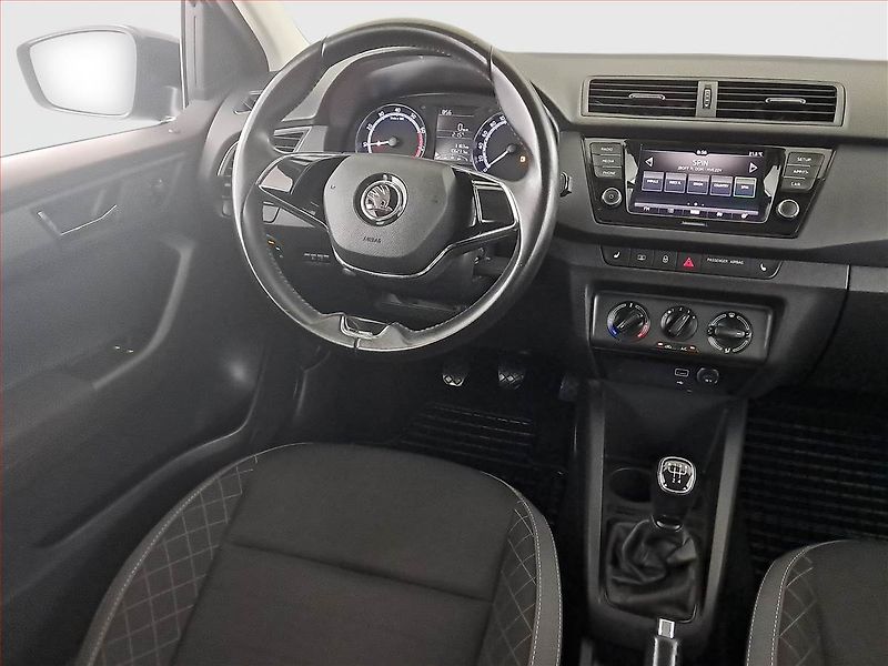 Škoda Fabia (2021) Ambition 1.0 TSI, ČR,1.maj - fotka 7 z 16