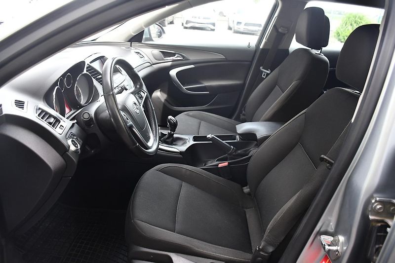 Opel Insignia 2.0CDTi  - fotka 11 z 40