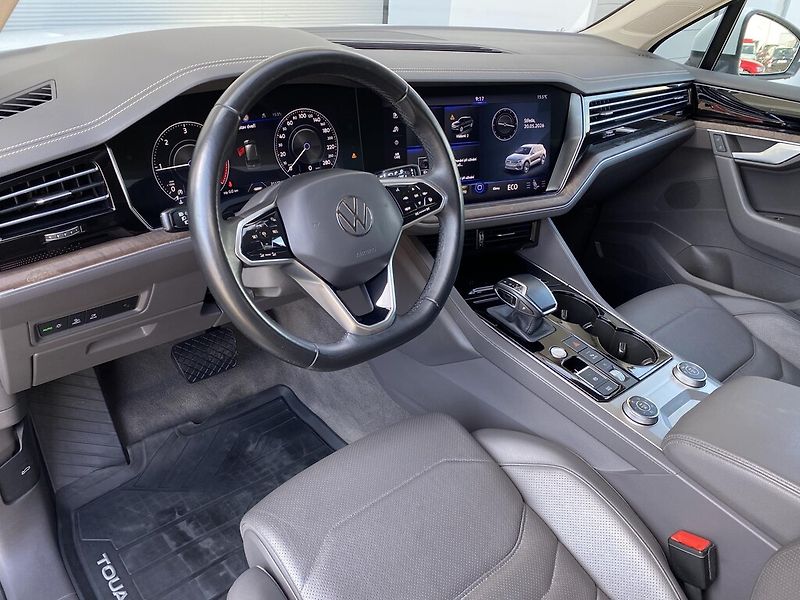 Volkswagen Touareg 3,0 TDI 210 kW Atmosphere 4MOT - fotka 7 z 29
