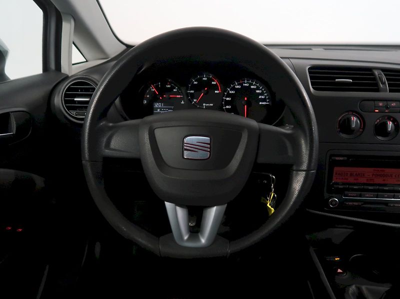 Seat Leon (2011) 1.6TDI 77KW - fotka 15 z 22