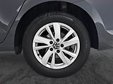 Volkswagen Touran (2023) 2.0 TDI - náhled 15
