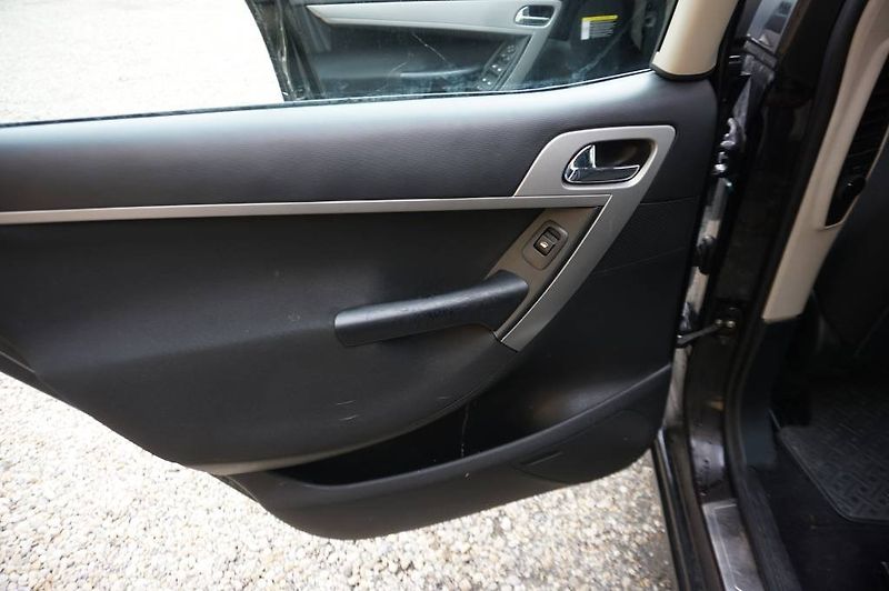 Citroën C4 Picasso (2009) 1,6  HDI - fotka 25 z 39