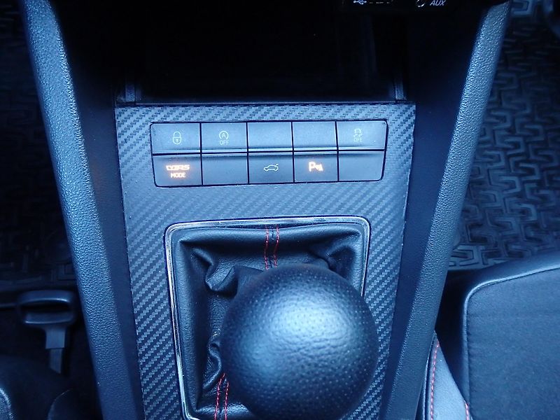 Škoda Octavia 2.0 TDI RS 135 kW NAVIGACE - fotka 18 z 22